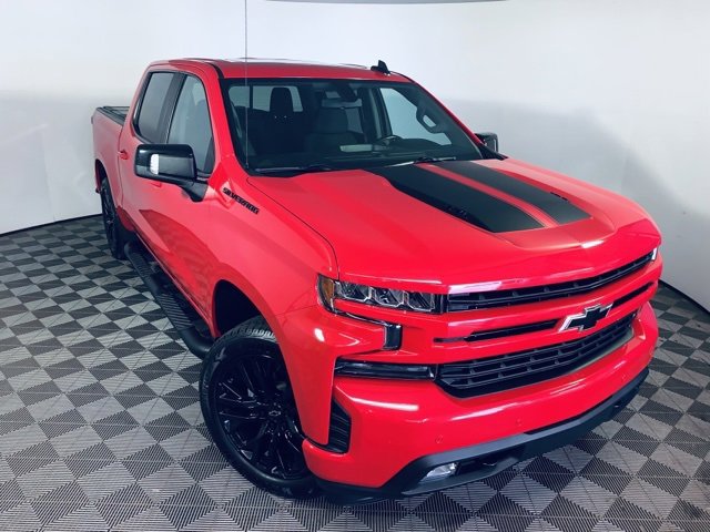 Used 2020 Chevrolet Silverado 1500 RST with VIN 1GCUYEEL2LZ378301 for sale in Blissfield, MI