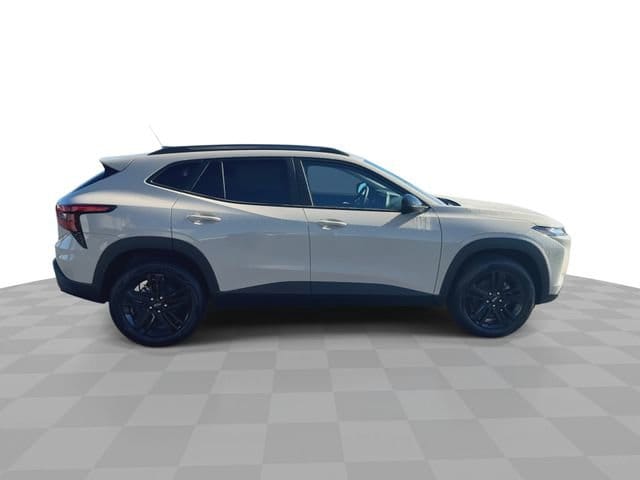 2026 Chevrolet Trax Activ - Photo 9