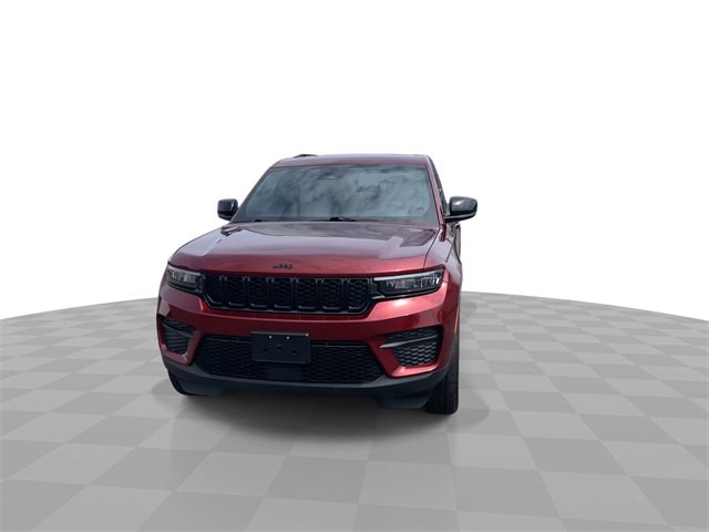 2023 Jeep Grand Cherokee Altitude photo 3