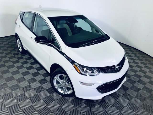 Used 2021 Chevrolet Bolt EV LT with VIN 1G1FY6S0XM4105297 for sale in Blissfield, MI