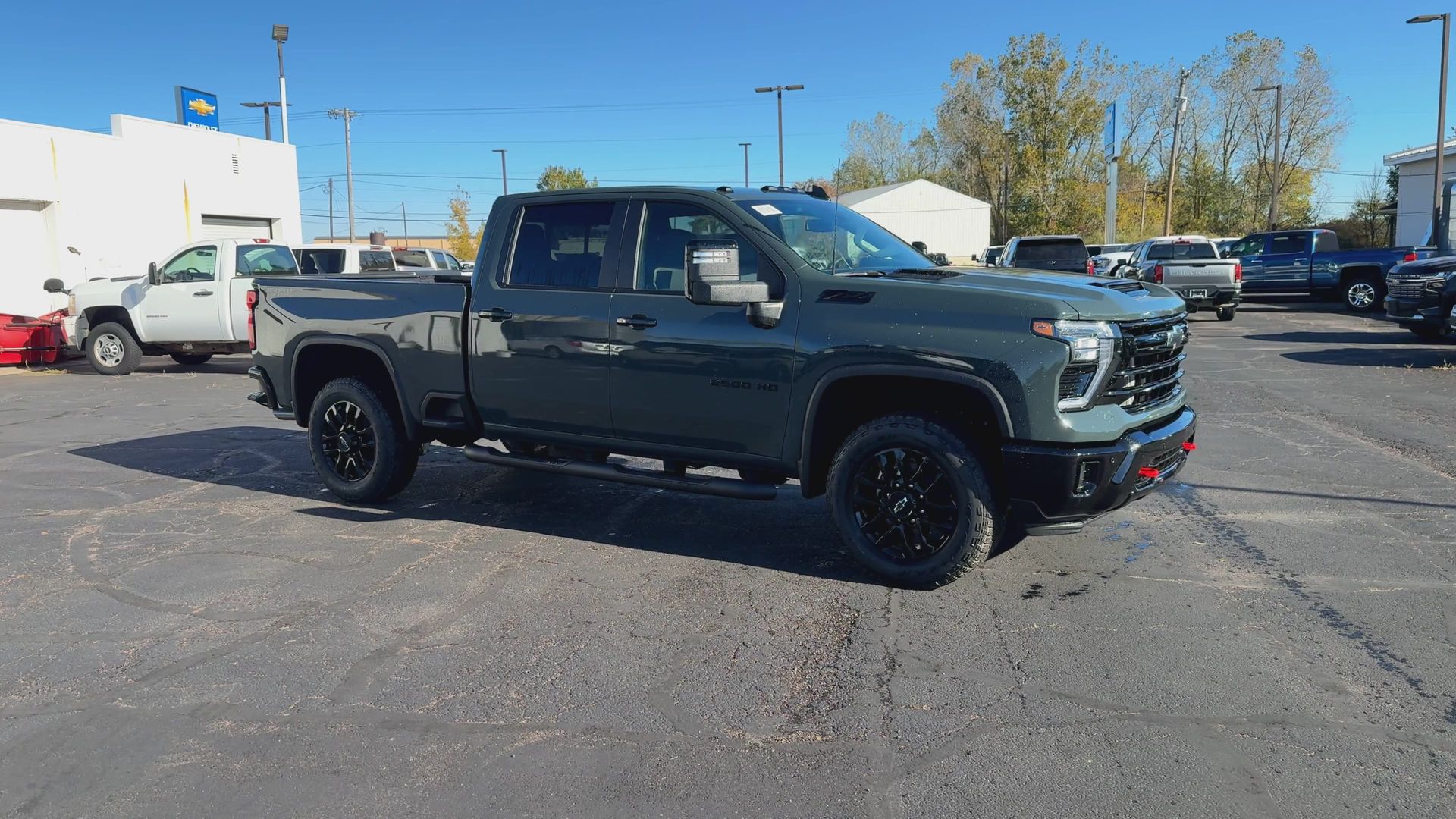 2026 Chevrolet Silverado 2500HD LT photo 2