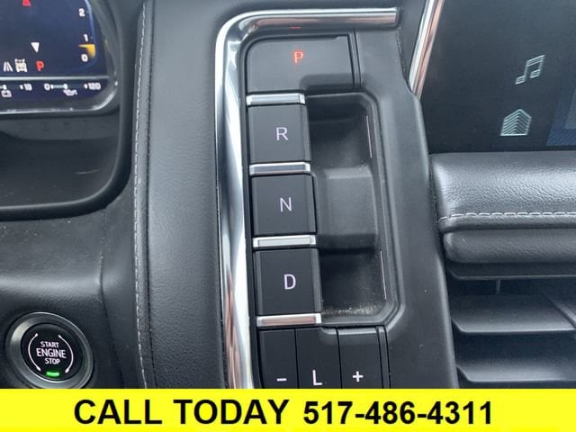 2022 Chevrolet Suburban Z71 - Photo 15