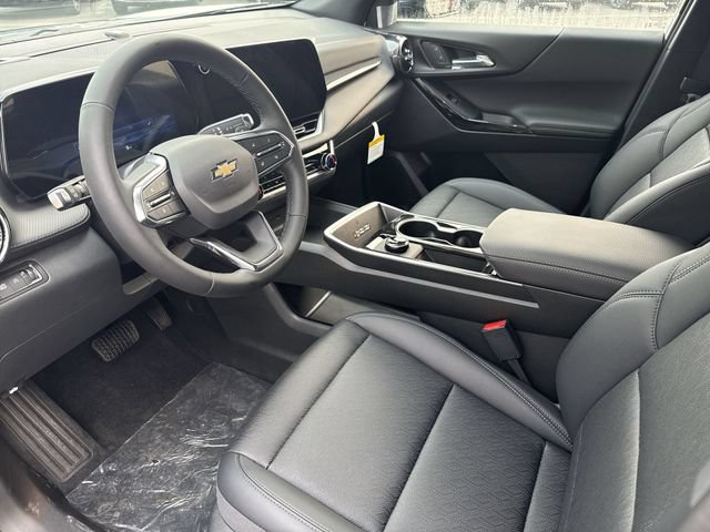 2027 Chevrolet Equinox LT - Photo 10