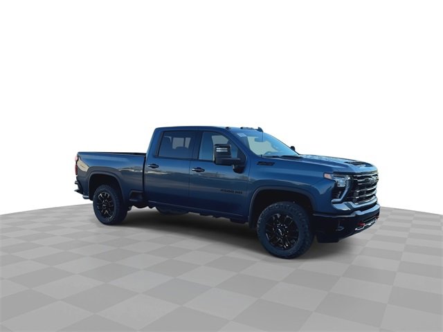 2026 Chevrolet Silverado 2500HD LTZ photo 2