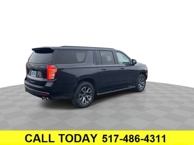 2022 Chevrolet Suburban Z71 - Photo 8