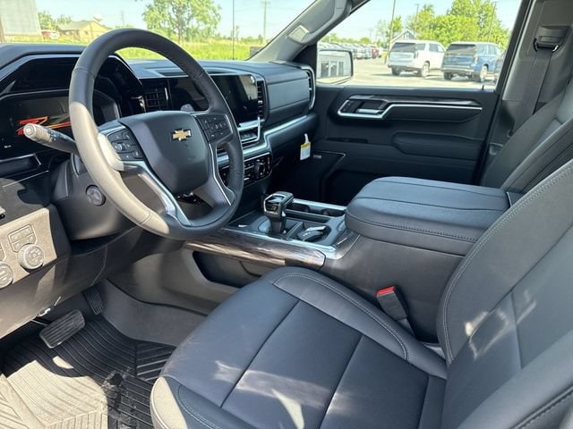 2026 Chevrolet Silverado 1500 LTZ - Photo 11