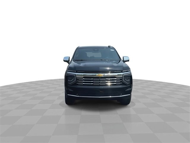 2025 Chevrolet Suburban Premier photo 3