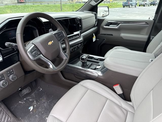 2026 Chevrolet Silverado 1500 LTZ - Photo 10