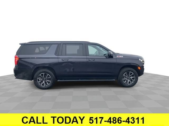 2022 Chevrolet Suburban Z71 - Photo 9