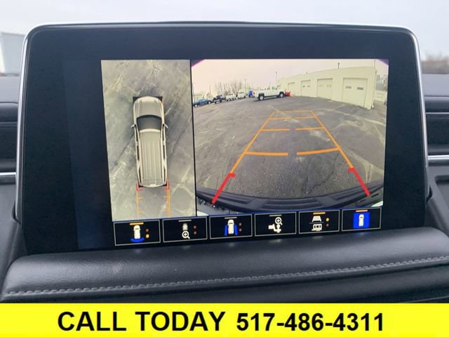 2022 Chevrolet Suburban Z71 - Photo 14