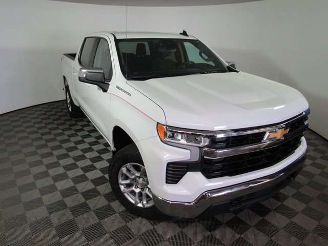 Used 2023 Chevrolet Silverado 1500 LT with VIN 1GCUDDED7PZ102183 for sale in Blissfield, MI