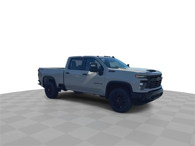 2026 Chevrolet Silverado 2500HD Custom photo 2