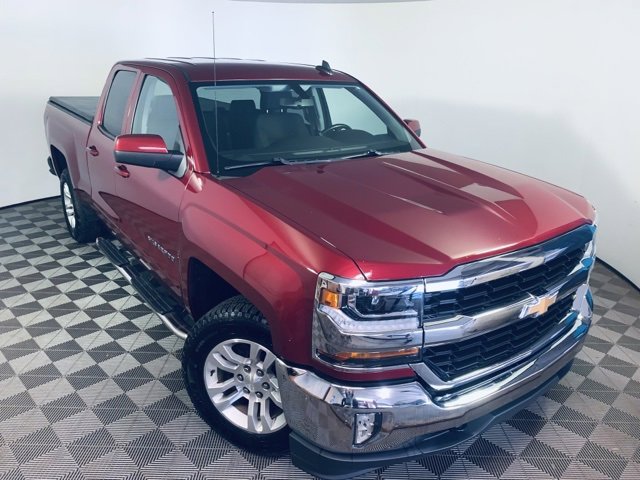 Used 2019 Chevrolet Silverado 1500 LD LT with VIN 2GCVKPEC3K1165687 for sale in Blissfield, MI