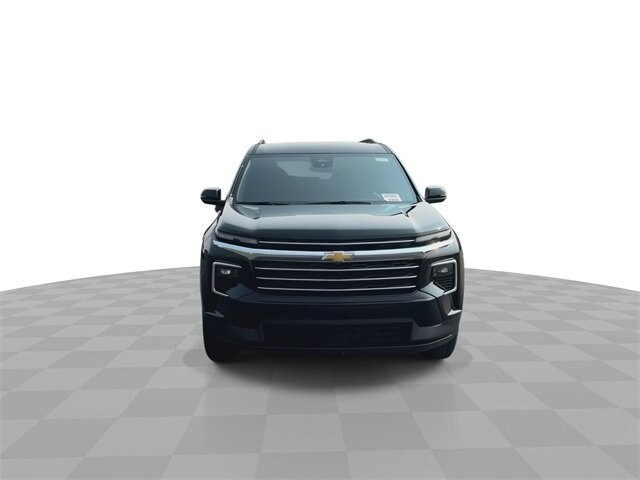 2025 Chevrolet Traverse photo 3