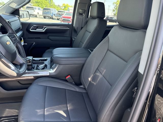 2026 Chevrolet Silverado 1500 LTZ - Photo 12