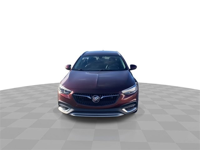 2019 Buick Regal TourX Essence photo 2