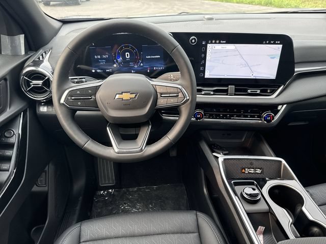 2027 Chevrolet Equinox LT - Photo 13