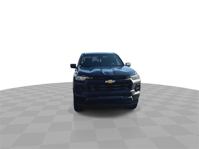 2025 Chevrolet Colorado LT photo 3