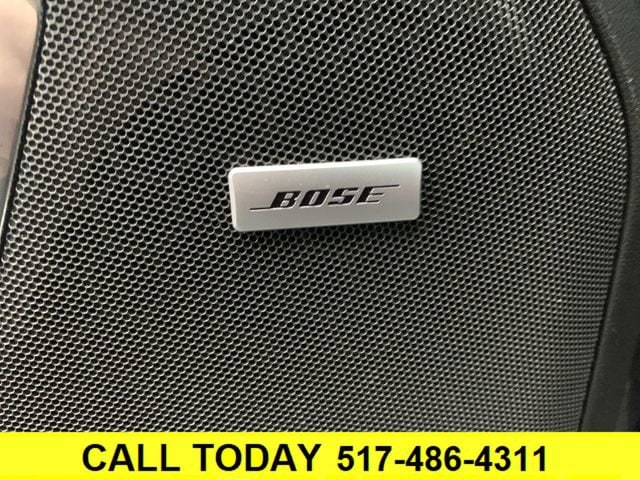 2022 Chevrolet Suburban Z71 - Photo 25