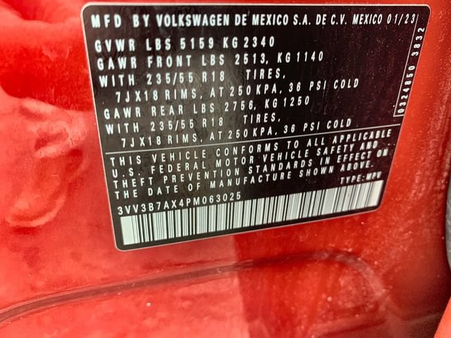 2023 Volkswagen Tiguan SE - Photo 30