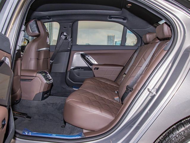 2026 BMW 7 Series 740i - Photo 22
