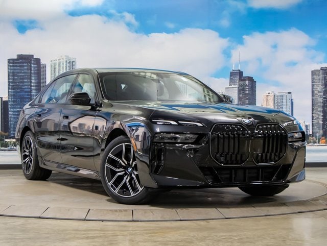 2025 BMW 760i Sedan 