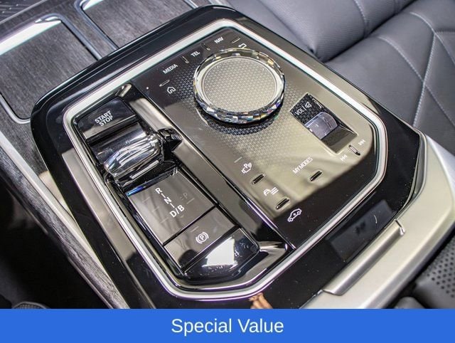 2025 BMW i7 60 - Photo 20