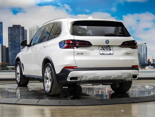2026 BMW X5 50e - Photo 9