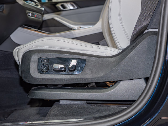 2024 BMW X5 M60i - Photo 15