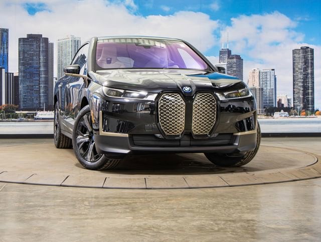 2023 BMW iX xDrive50's photo