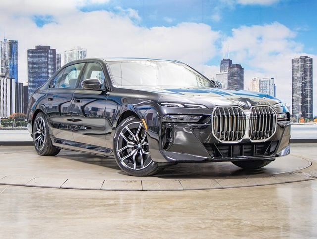 2026 BMW 7 Series 750e's photo