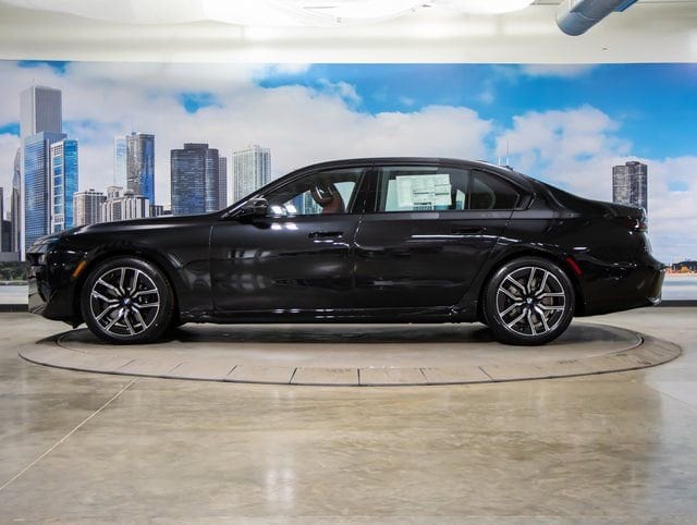 2025 BMW 7 Series 740i - Photo 6