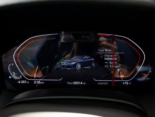 2026 BMW 8 Series 840i - Photo 17
