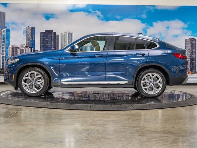 2025 BMW X4 30i - Photo 6