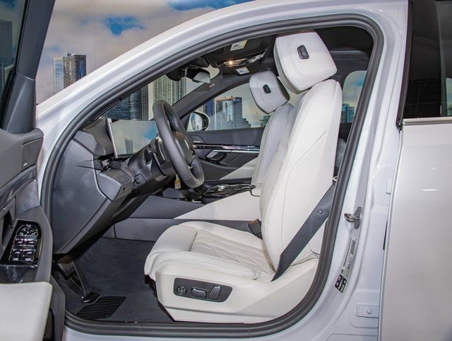 2026 BMW 5 Series 530i - Photo 20