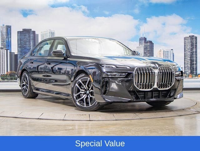 2025 BMW 7 Series 750e xDrive Sedan's photo