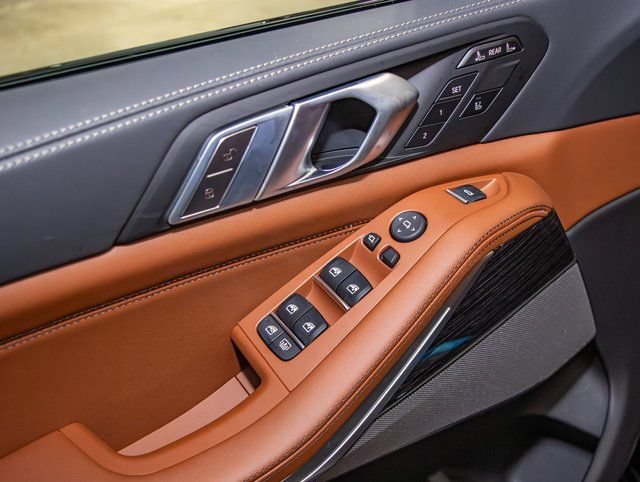 2026 BMW X7 M60i - Photo 13
