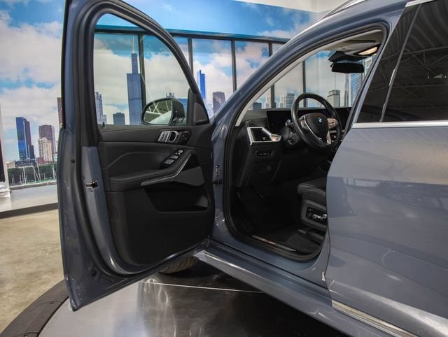 2026 BMW X7 40i - Photo 12
