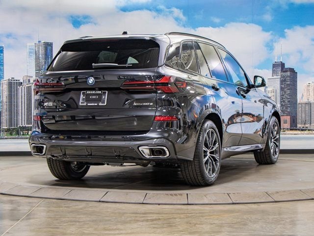 2026 BMW X5 50e - Photo 8