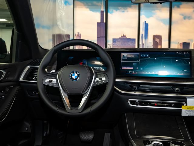 2026 BMW X5 50e - Photo 16