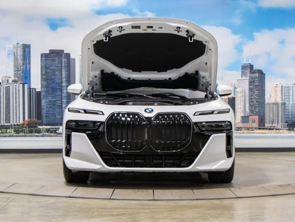 Used 2025 BMW 740i xDrive Sedan