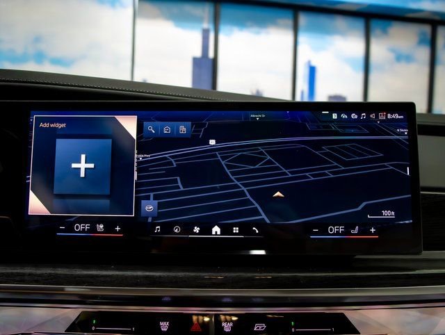 2026 BMW 7 Series 740i - Photo 18