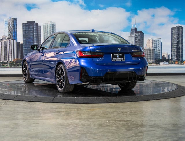 2025 BMW 3 Series M340i - Photo 9