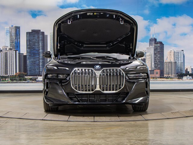 2025 Bmw 750e 750e xDrive photo 4