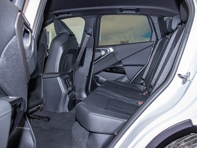2026 BMW X3 30 - Photo 22