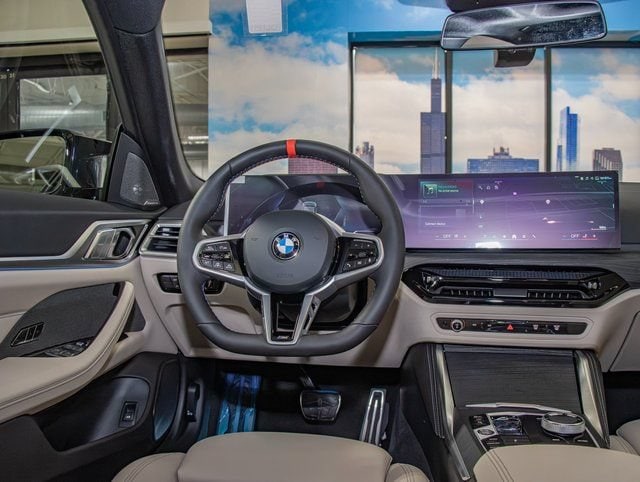 2026 BMW i4 M60 - Photo 16