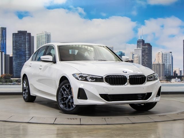 2025 BMW 3 Series 330i's photo