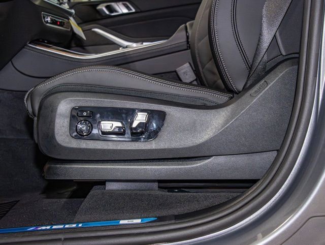 2026 BMW X5 M60i - Photo 15