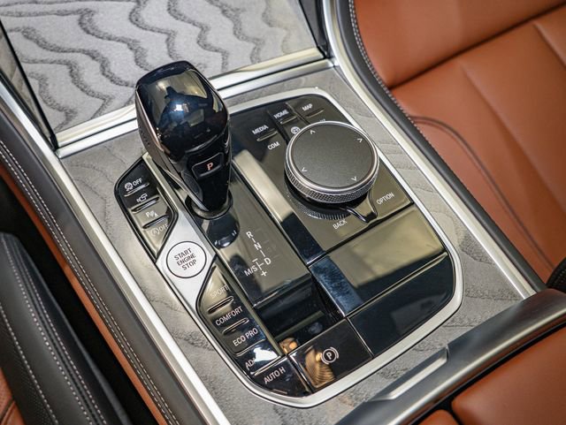 2026 BMW 8 Series 840i - Photo 19