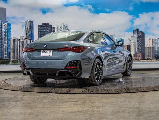 2026 BMW i4 M60 - Photo 8